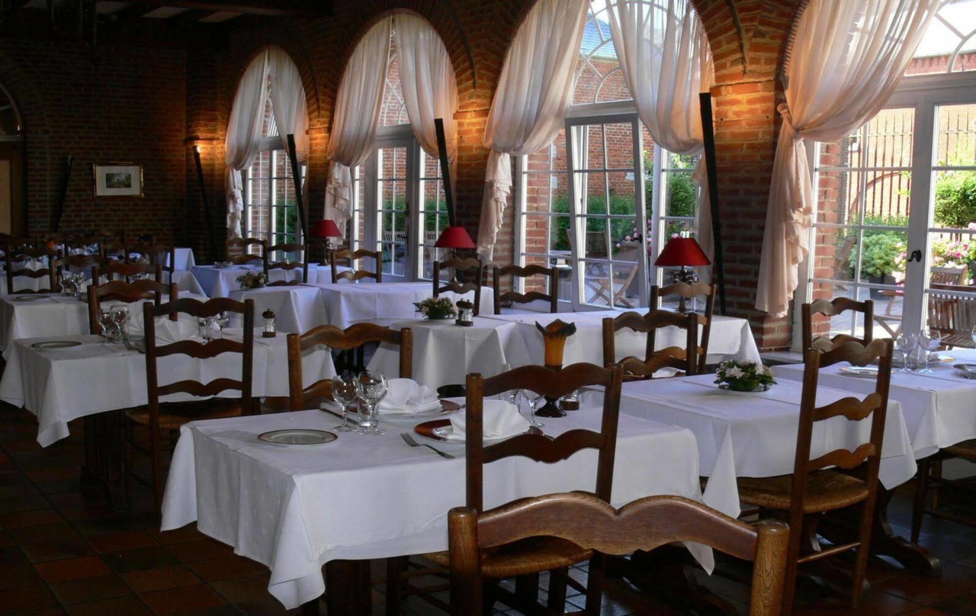 Logis - Chateau De La Motte - & Restaurant 3* Liessies