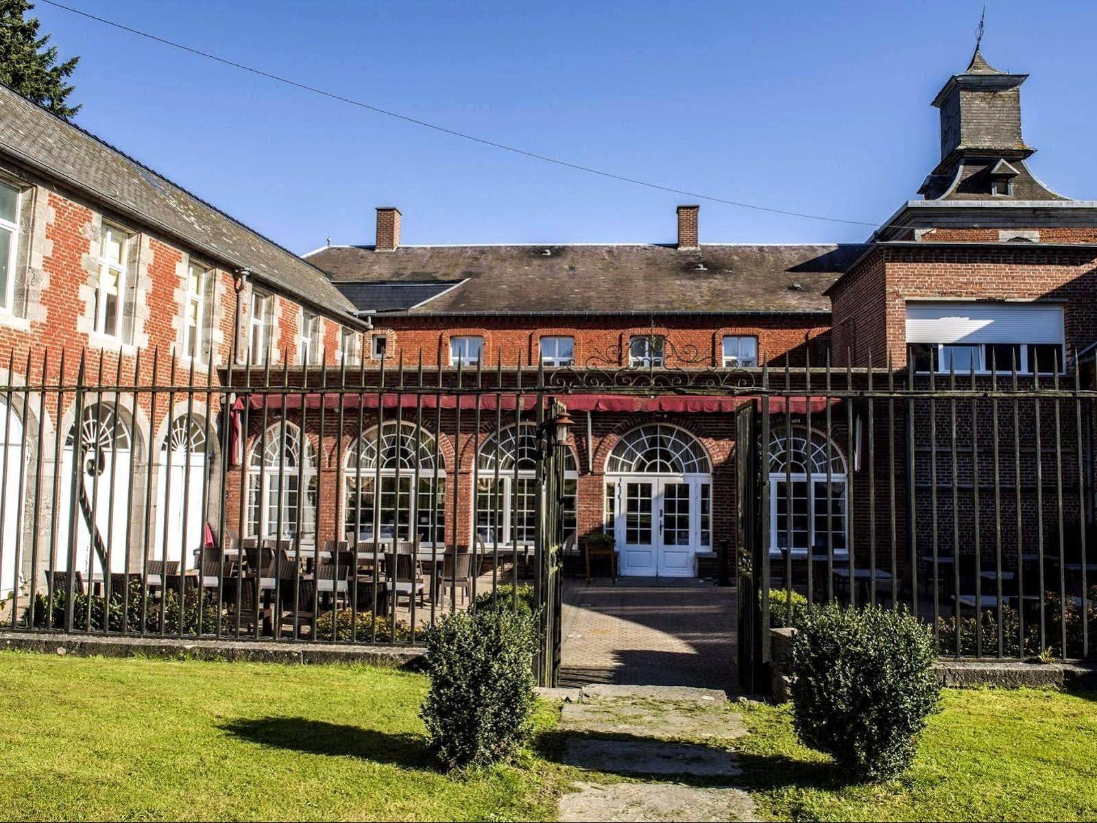 Hotel Logis - Chateau De La Motte - & Restaurant
